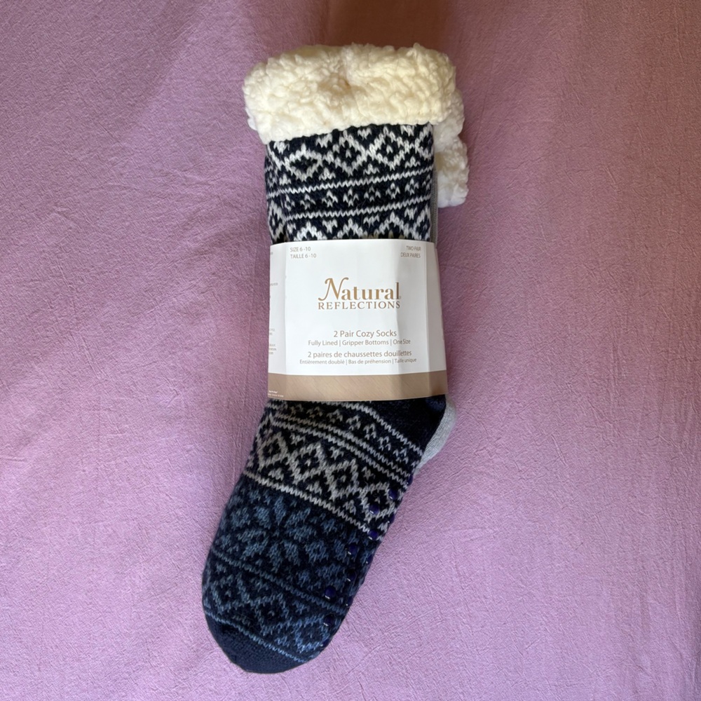 Natural Reflections Cozy Socks with Pom-Pom 2-Pair Pack Blue and Grey Size 6-10
